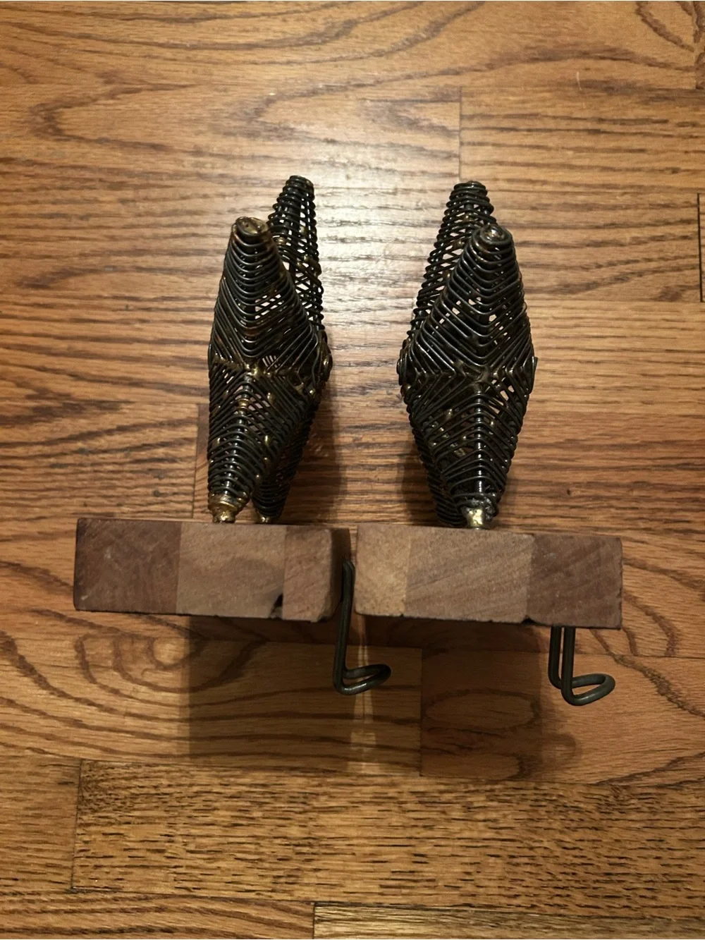 Crate & Barrel Holiday/Christmas/Xmas Metal Star Stocking Hangers W/ Wood Base